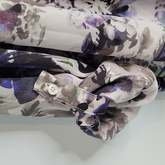 Simply Vera Vera Wang watercolor v-neck blouse convertible sleeves size Small - Picture 7 of 11